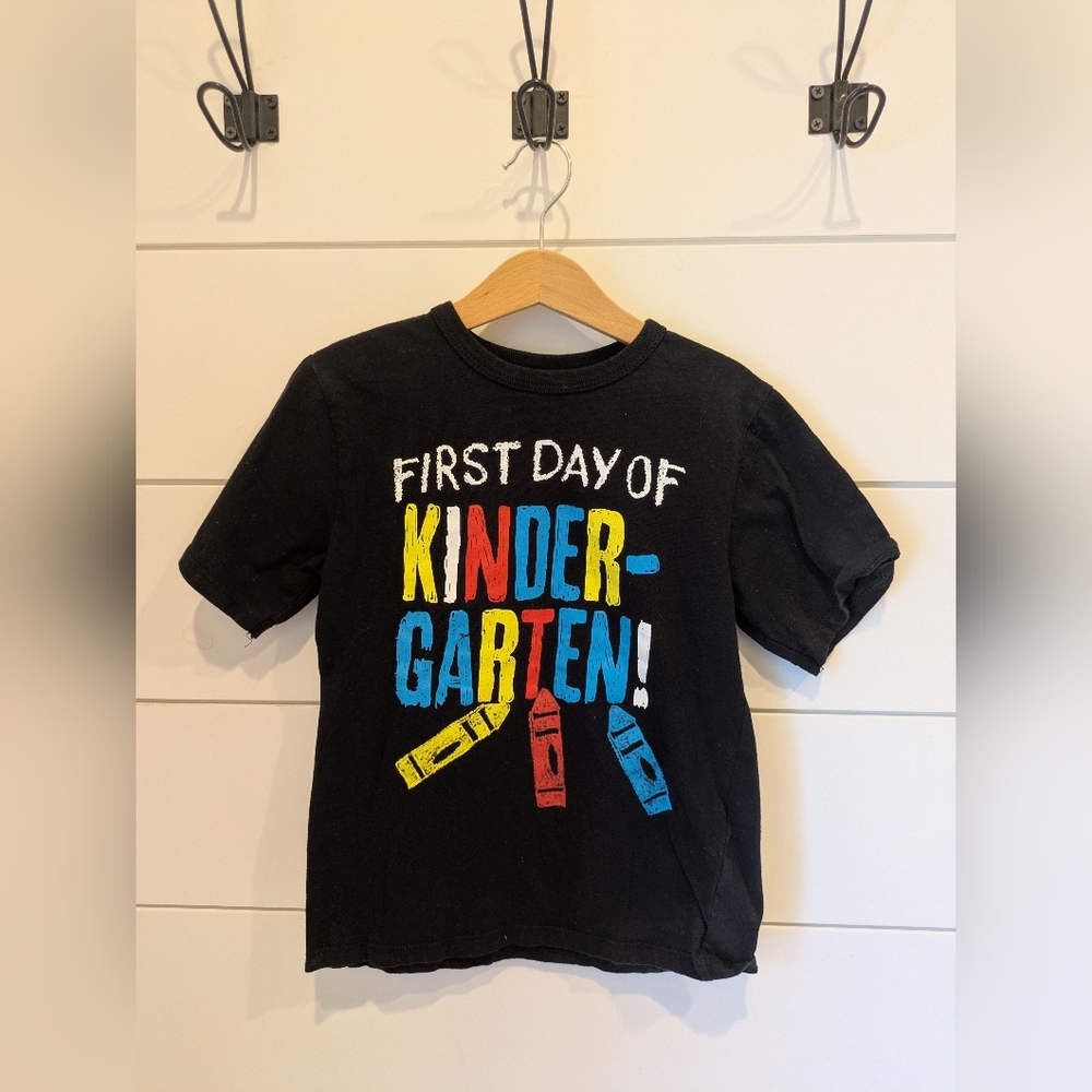 Children's Place Short Sleeve Shirt, Small